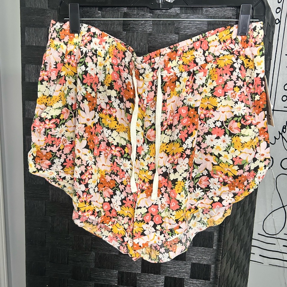 Billabong Floral Shorts - Multicolor